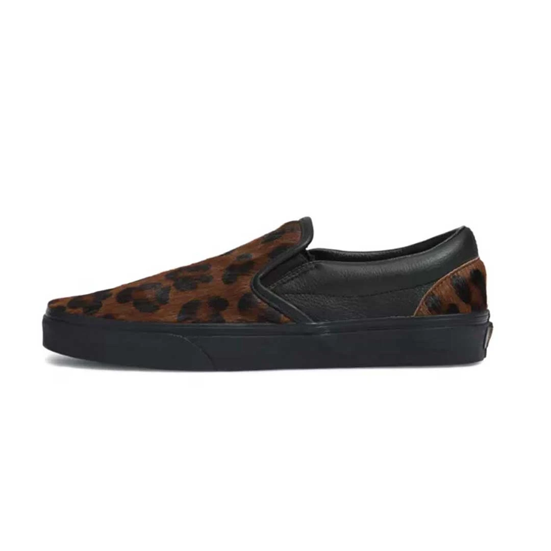 Vans - Unisex Classic Slip On Shoes (7VCFAB0) - Image 2